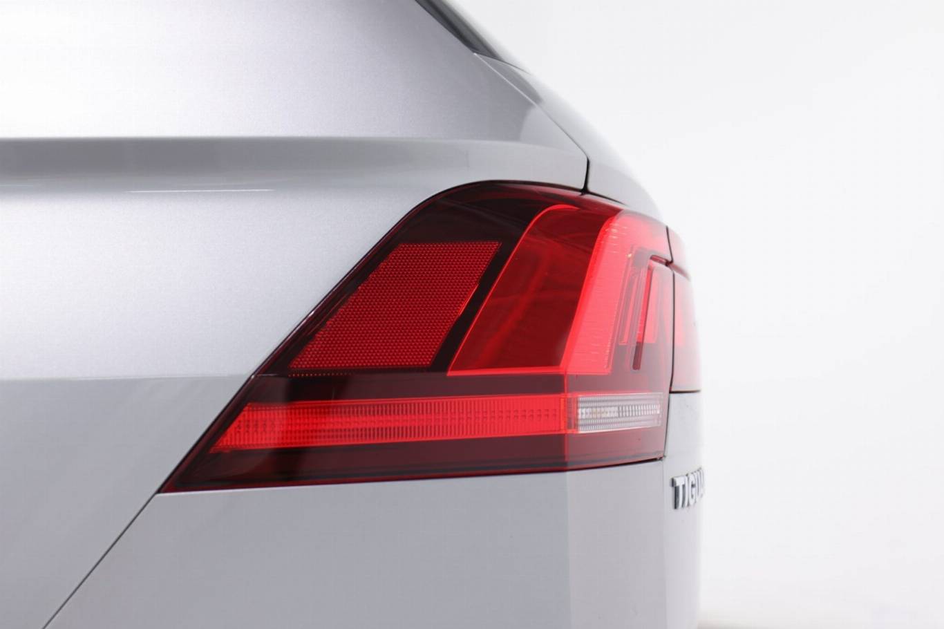 VOLKSWAGEN Tiguan 39
