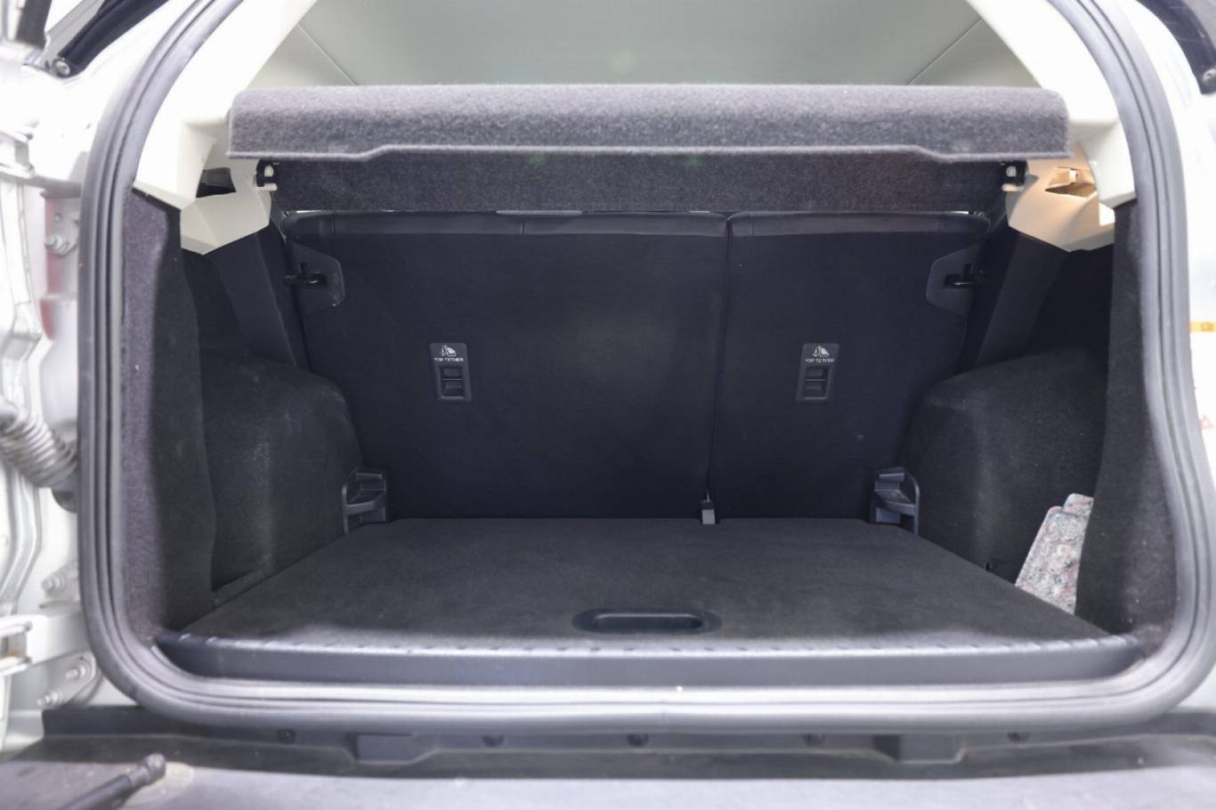 FORD EcoSport 48