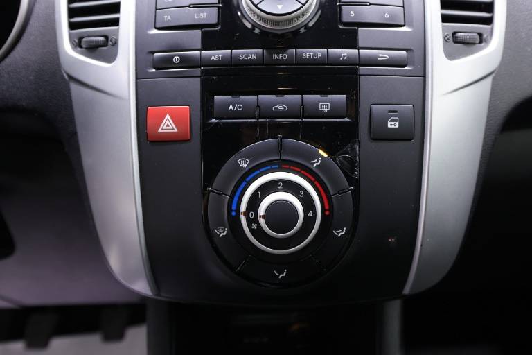 KIA Venga 27