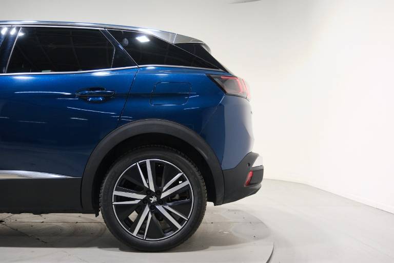 PEUGEOT 3008 42