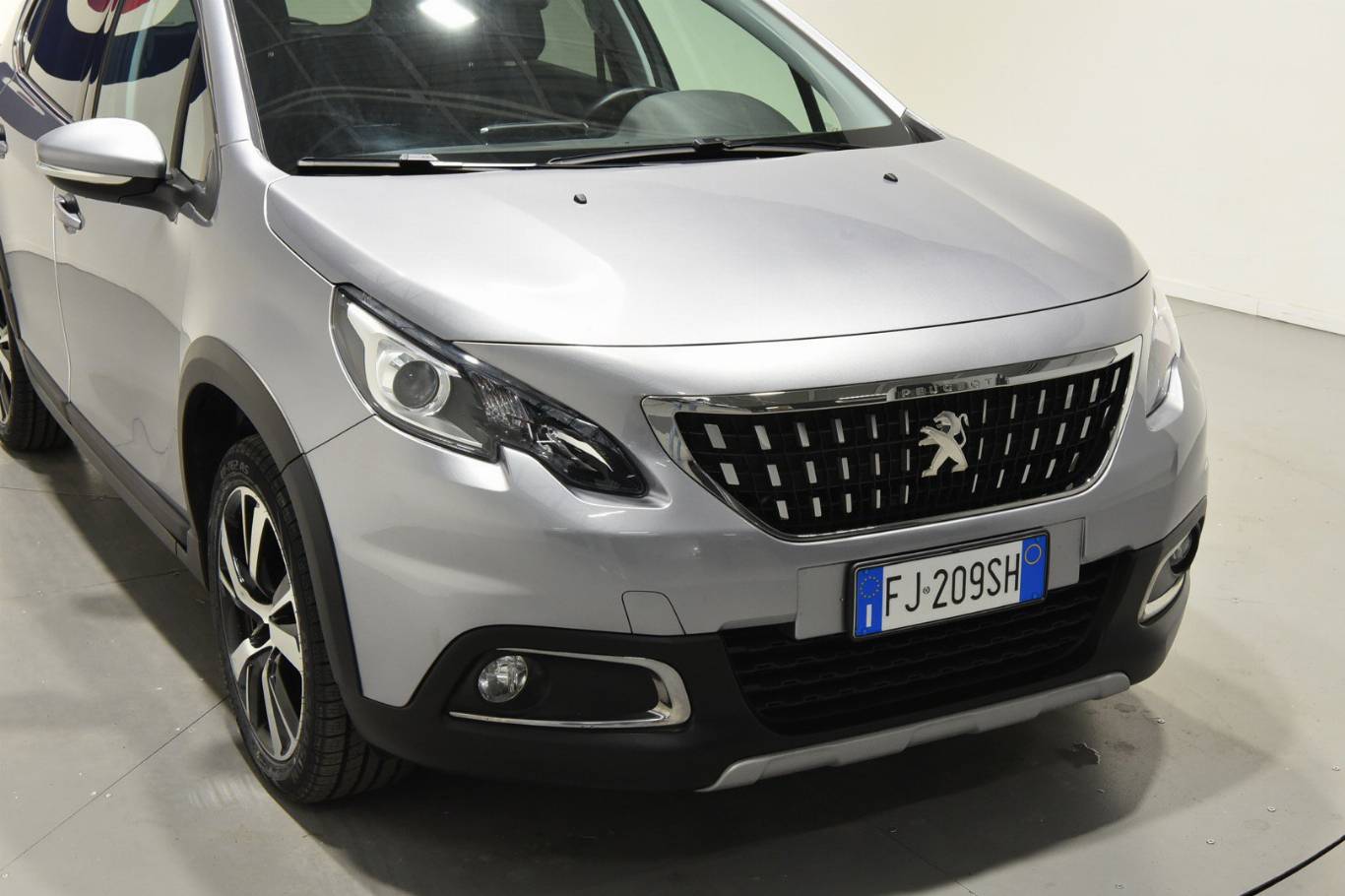 PEUGEOT 2008 51