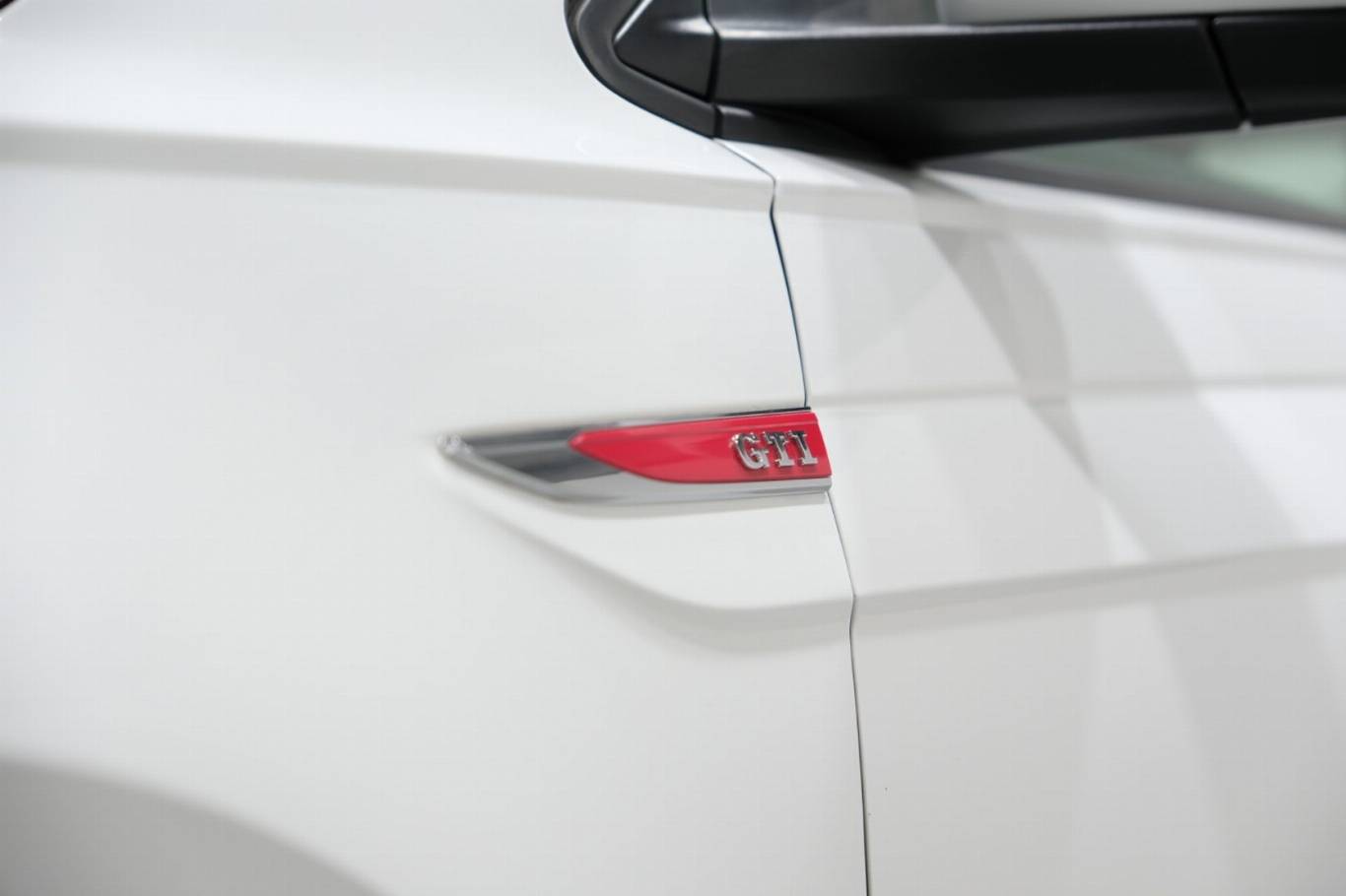 VOLKSWAGEN Polo GTI 40