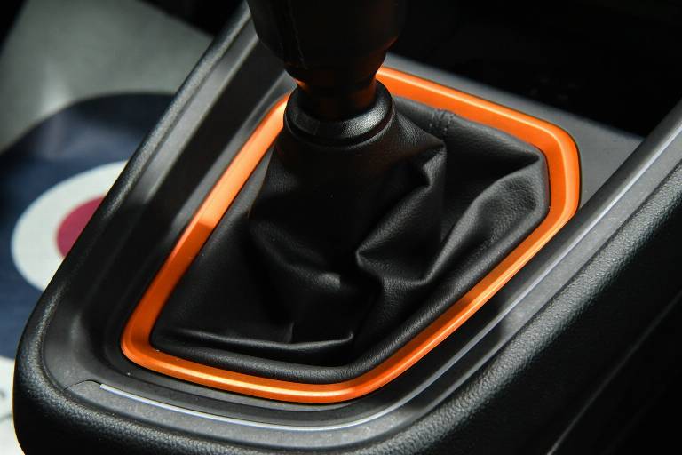 RENAULT Clio 40
