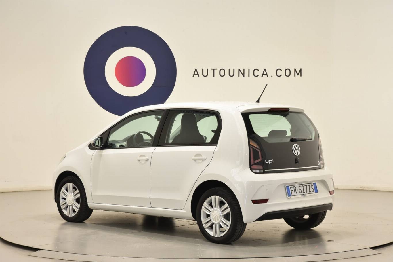 VOLKSWAGEN Up! 2