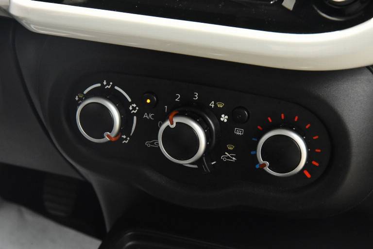RENAULT Twingo 24