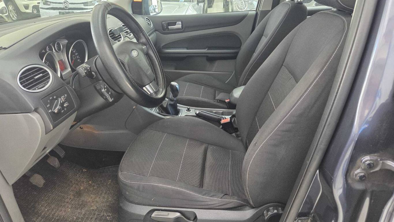 FORD Focus 11