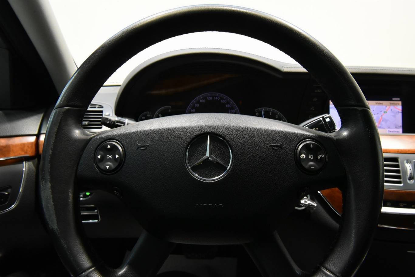 MERCEDES-BENZ S 320 39