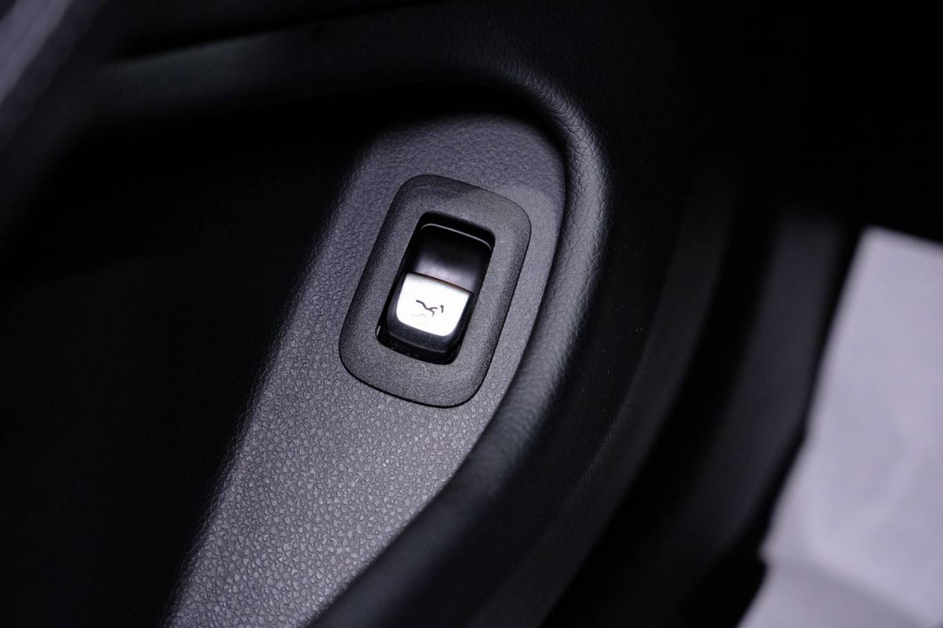 MERCEDES-BENZ C 220 34