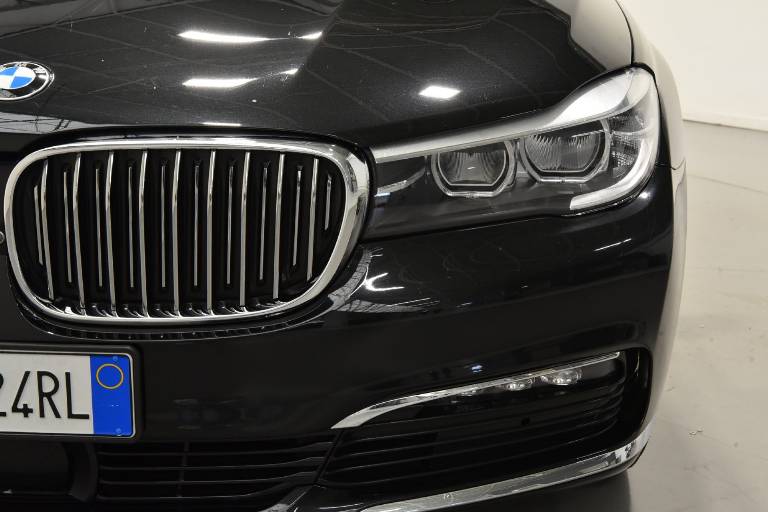 BMW 730 17