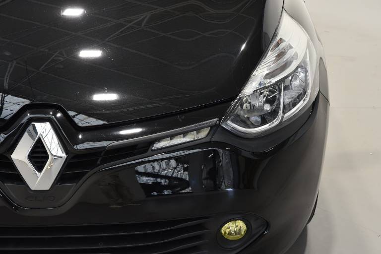 RENAULT Clio 18