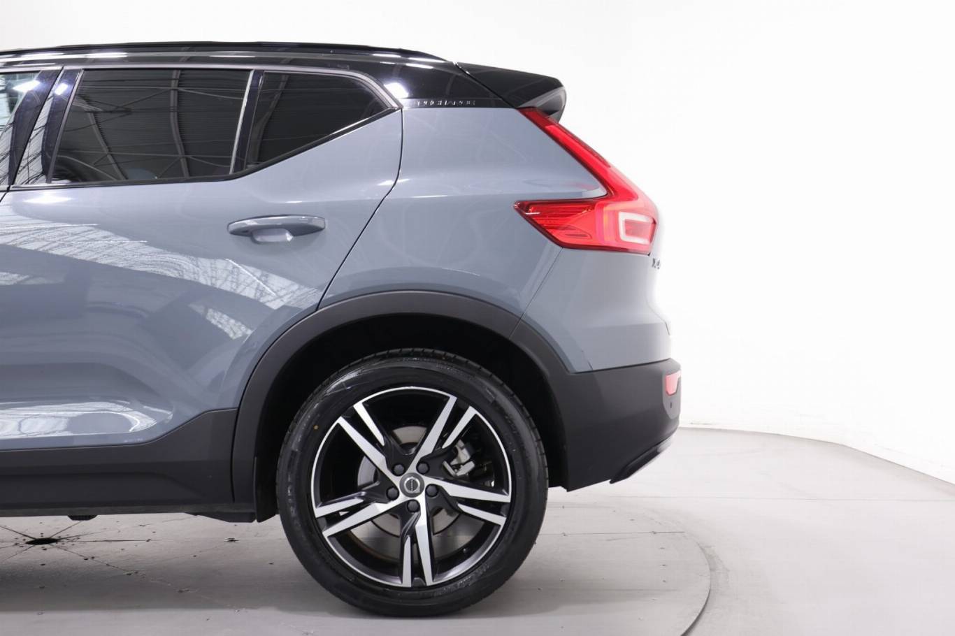VOLVO XC40 37
