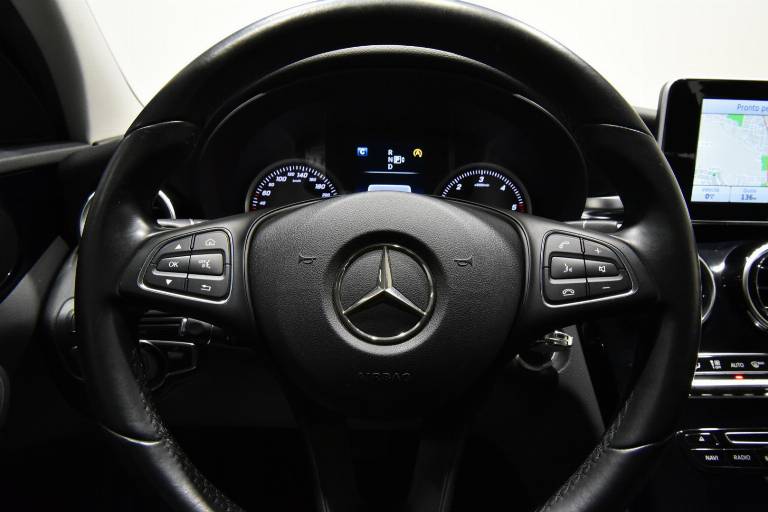 MERCEDES-BENZ C 220 40