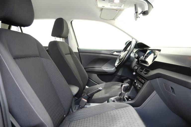 VOLKSWAGEN T-Cross 49