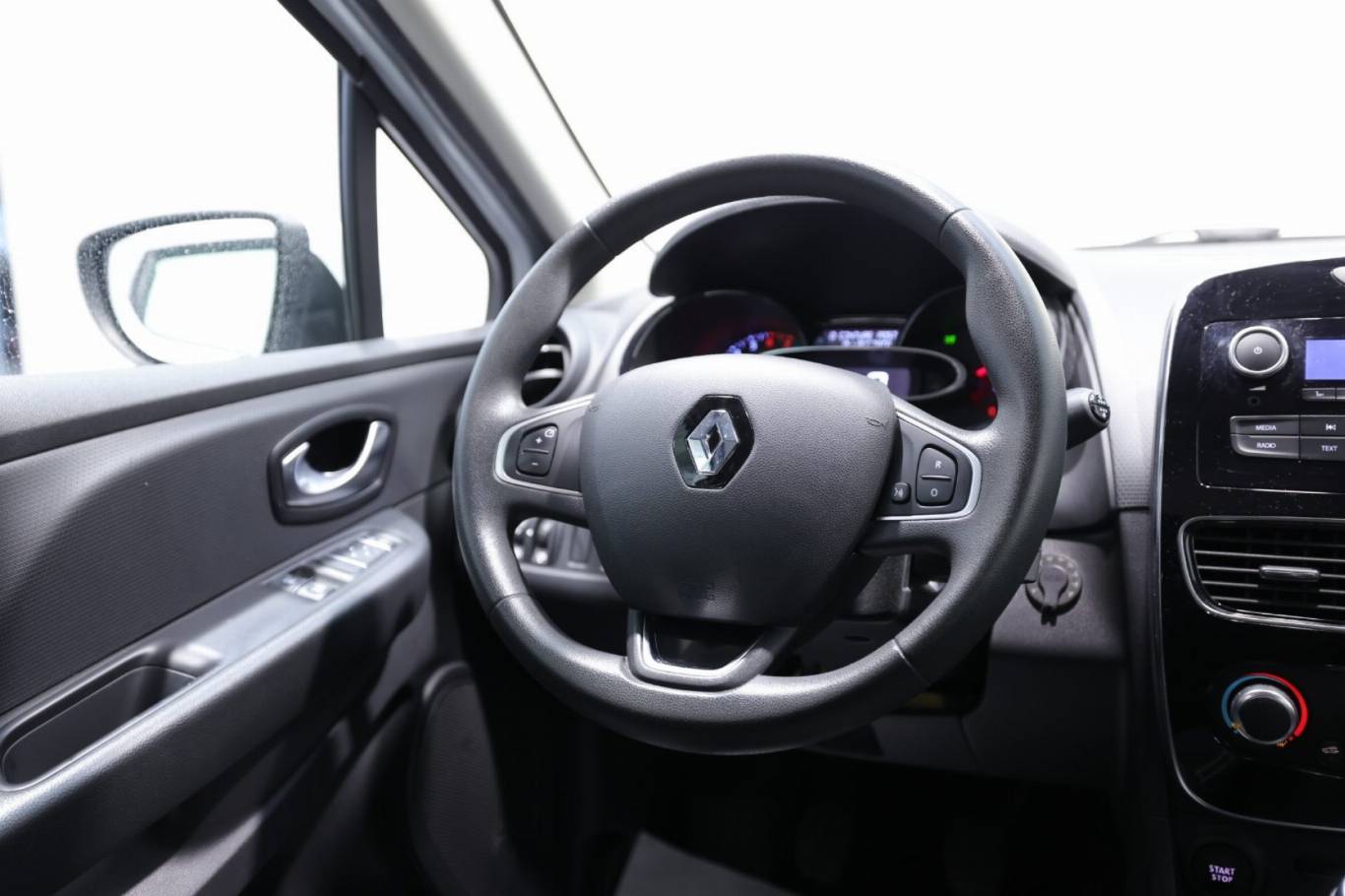 RENAULT Clio 35