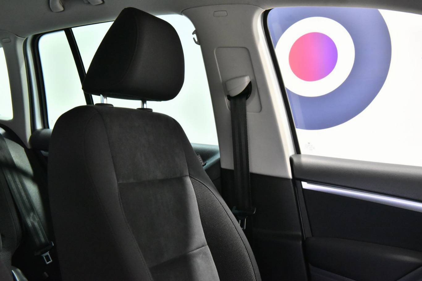 VOLKSWAGEN Tiguan 21