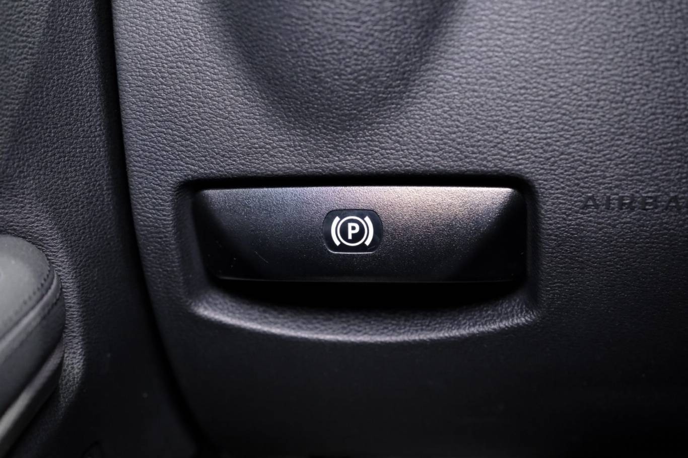 MERCEDES-BENZ E 250 40