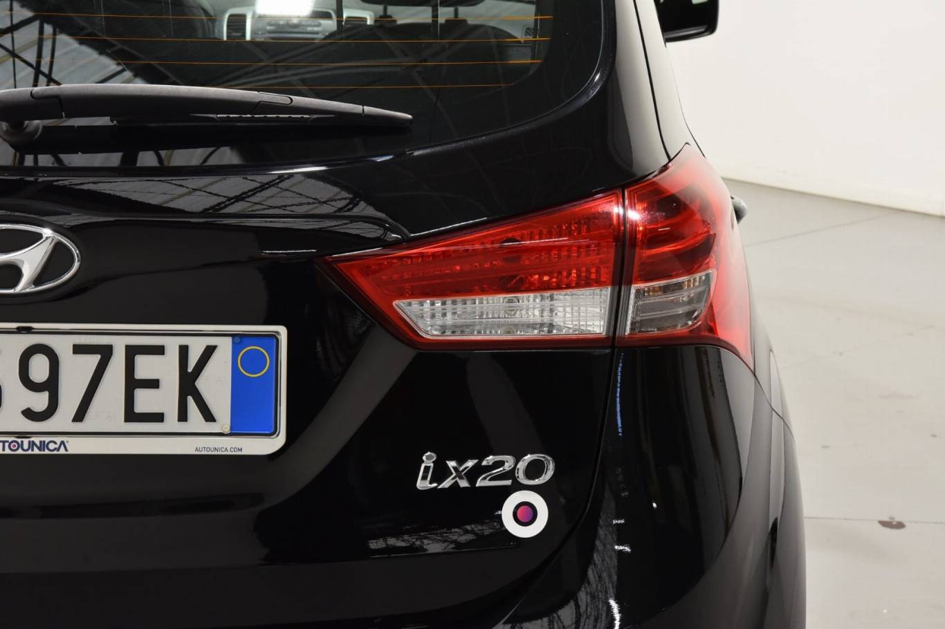 HYUNDAI IX20 18