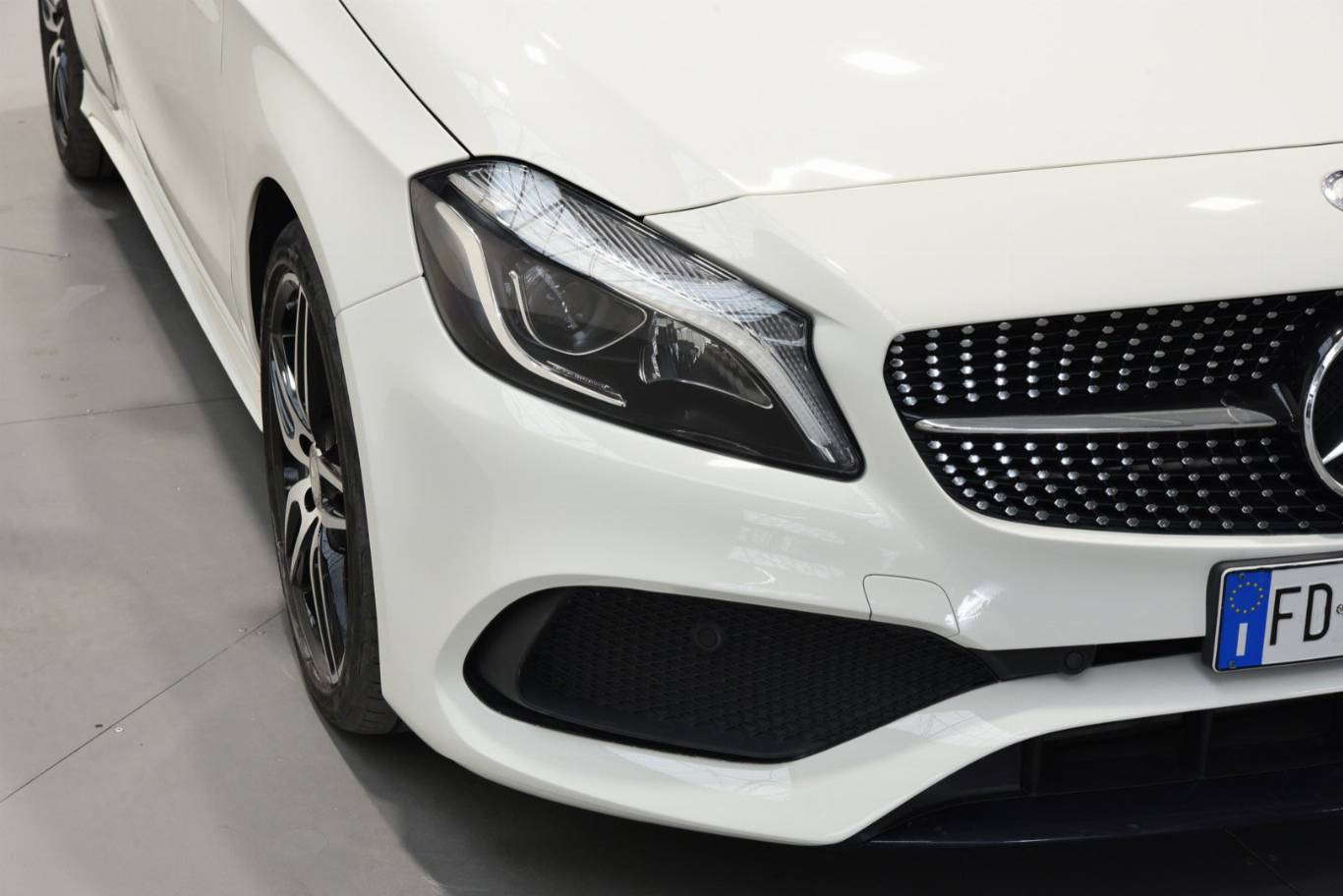 MERCEDES-BENZ A 200 51