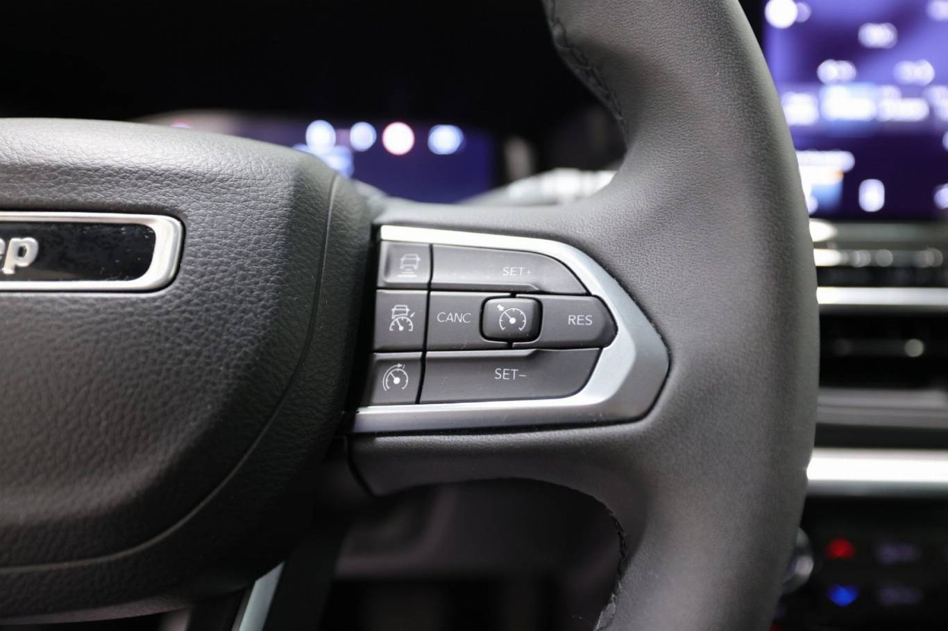 JEEP Compass 21