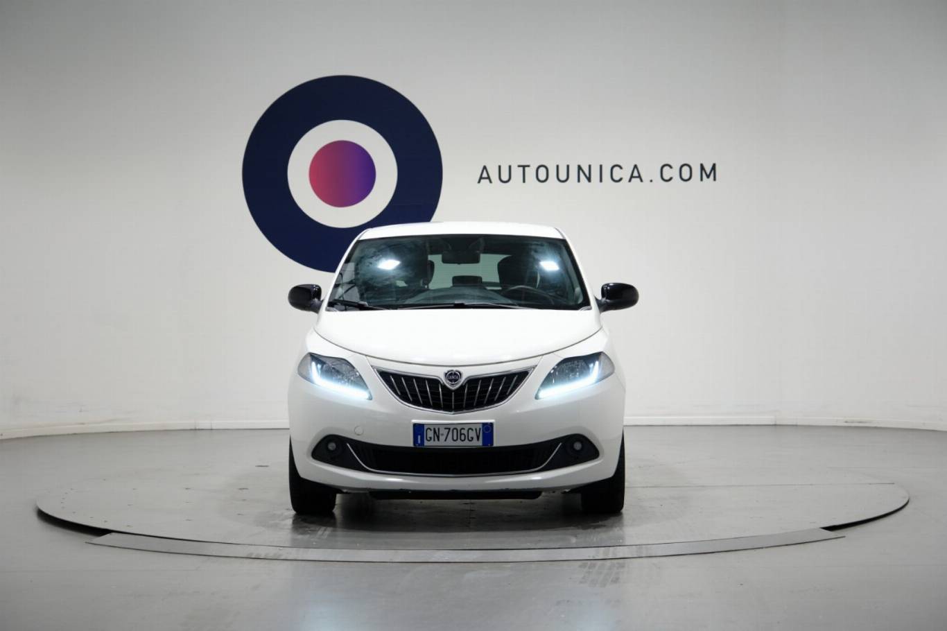 LANCIA Ypsilon 2
