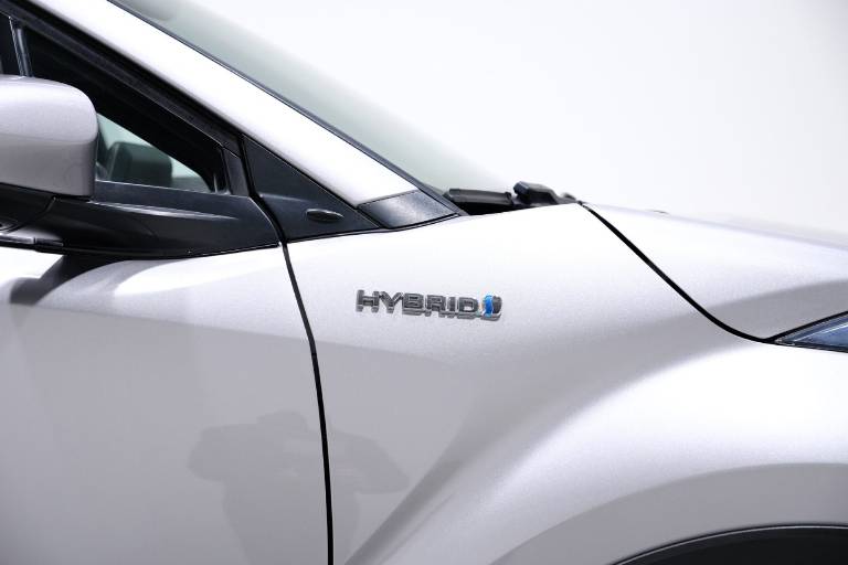 TOYOTA C-HR 64