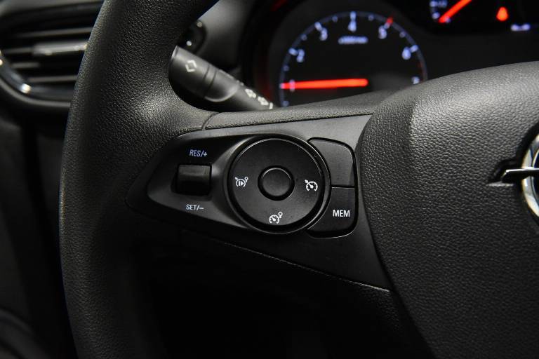 OPEL Crossland X 7