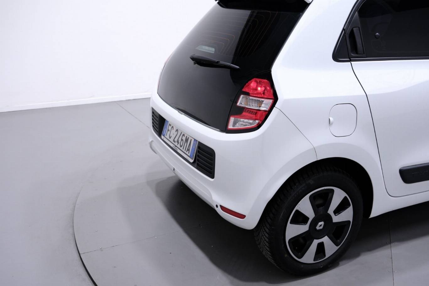 RENAULT Twingo 48