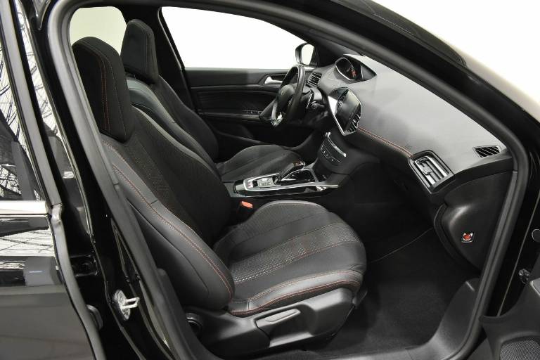 PEUGEOT 308 21
