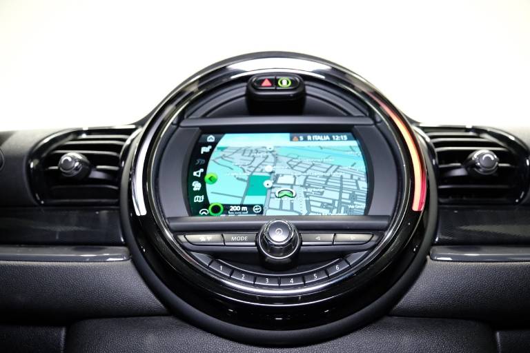 MINI Cooper Clubman 9