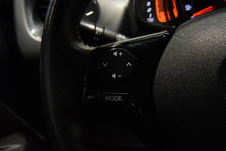 TOYOTA Aygo 7