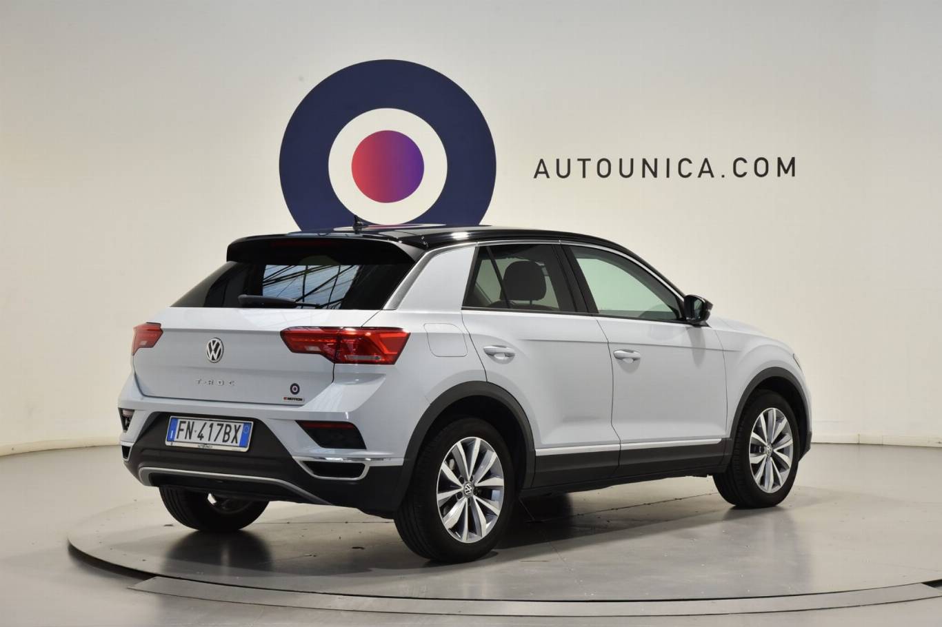 VOLKSWAGEN T-Roc 10