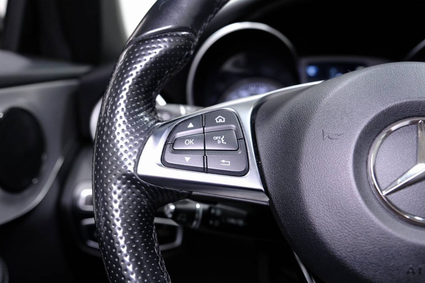 MERCEDES-BENZ C 220 17