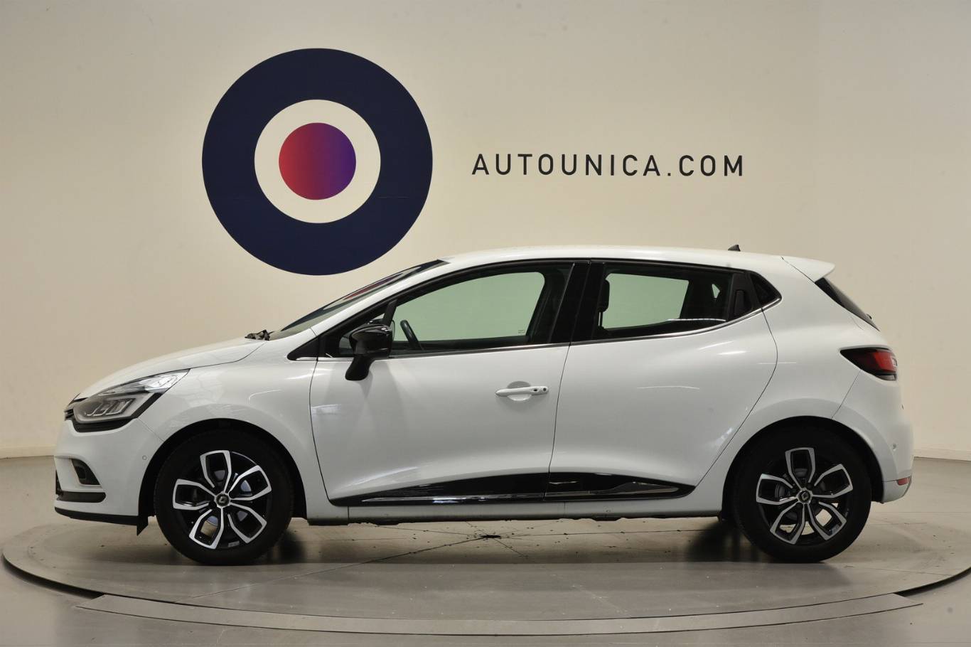 RENAULT Clio 32