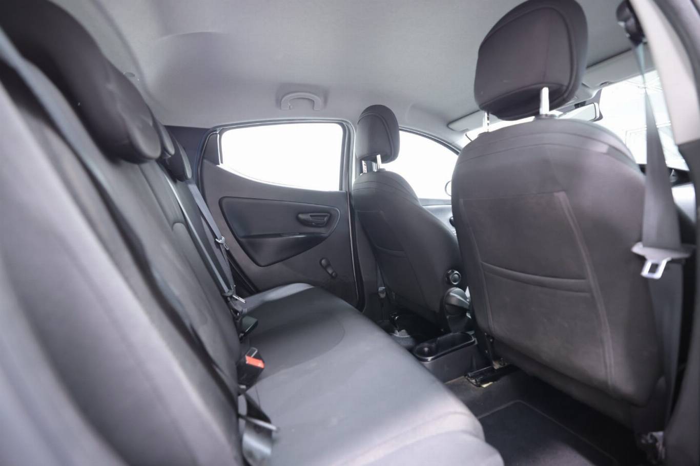 LANCIA Ypsilon 38
