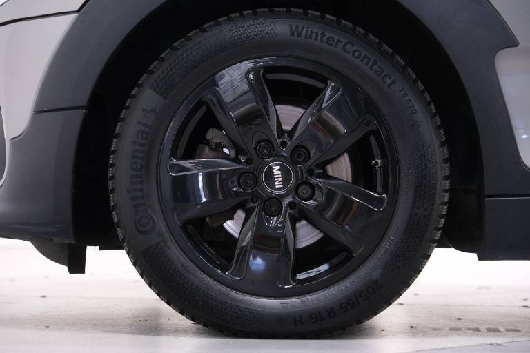 MINI Cooper Clubman 13