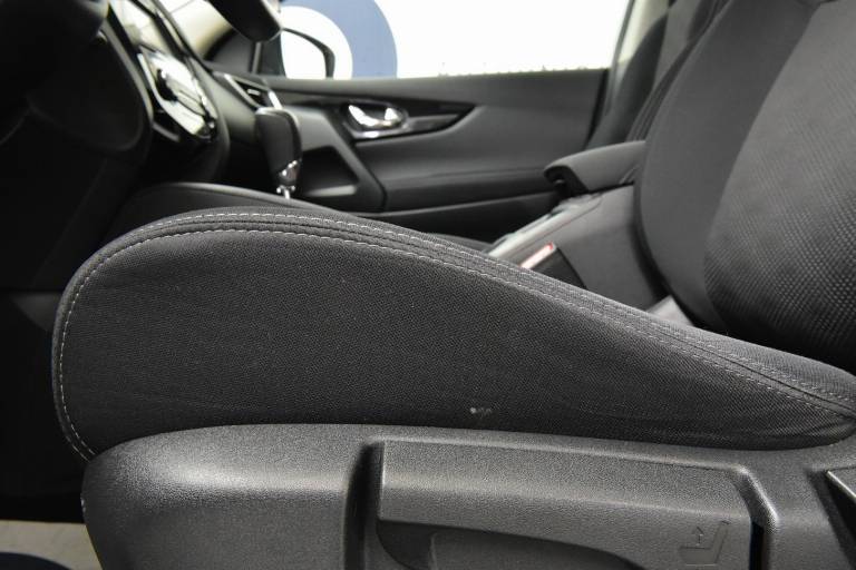 NISSAN Qashqai 25