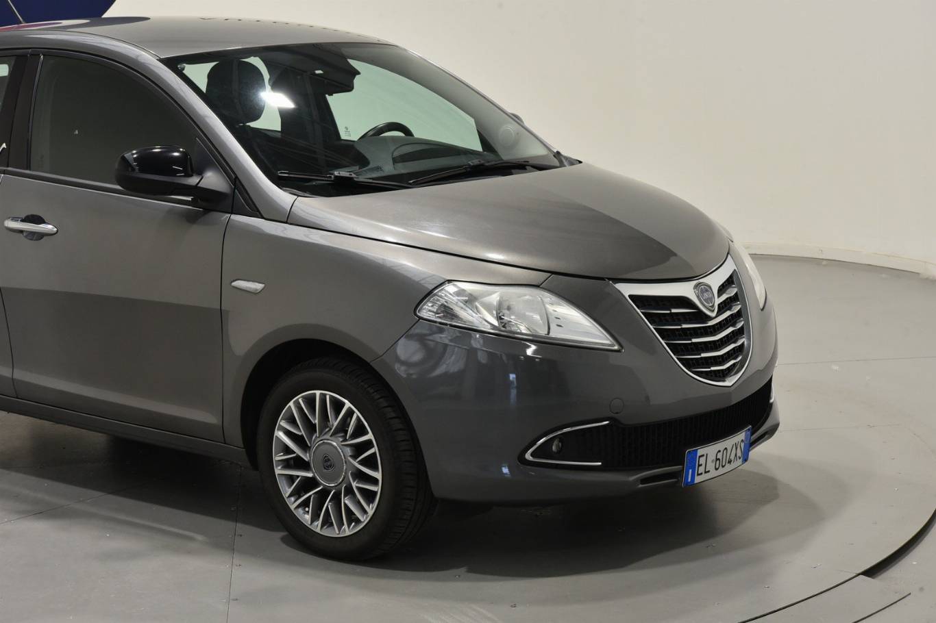 LANCIA Ypsilon 16