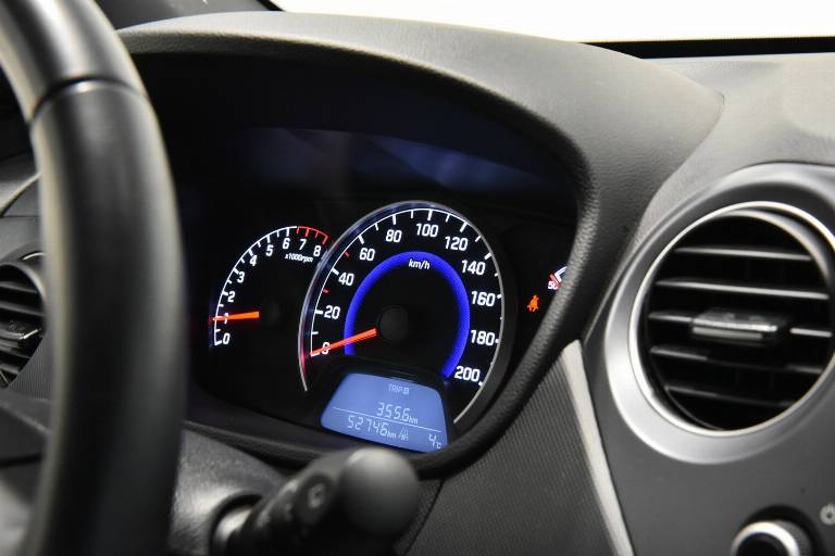 HYUNDAI I10 39