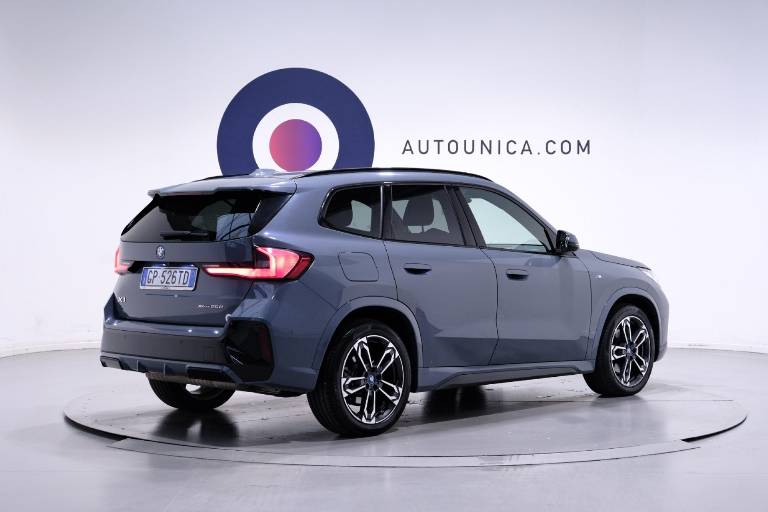 BMW X1 16