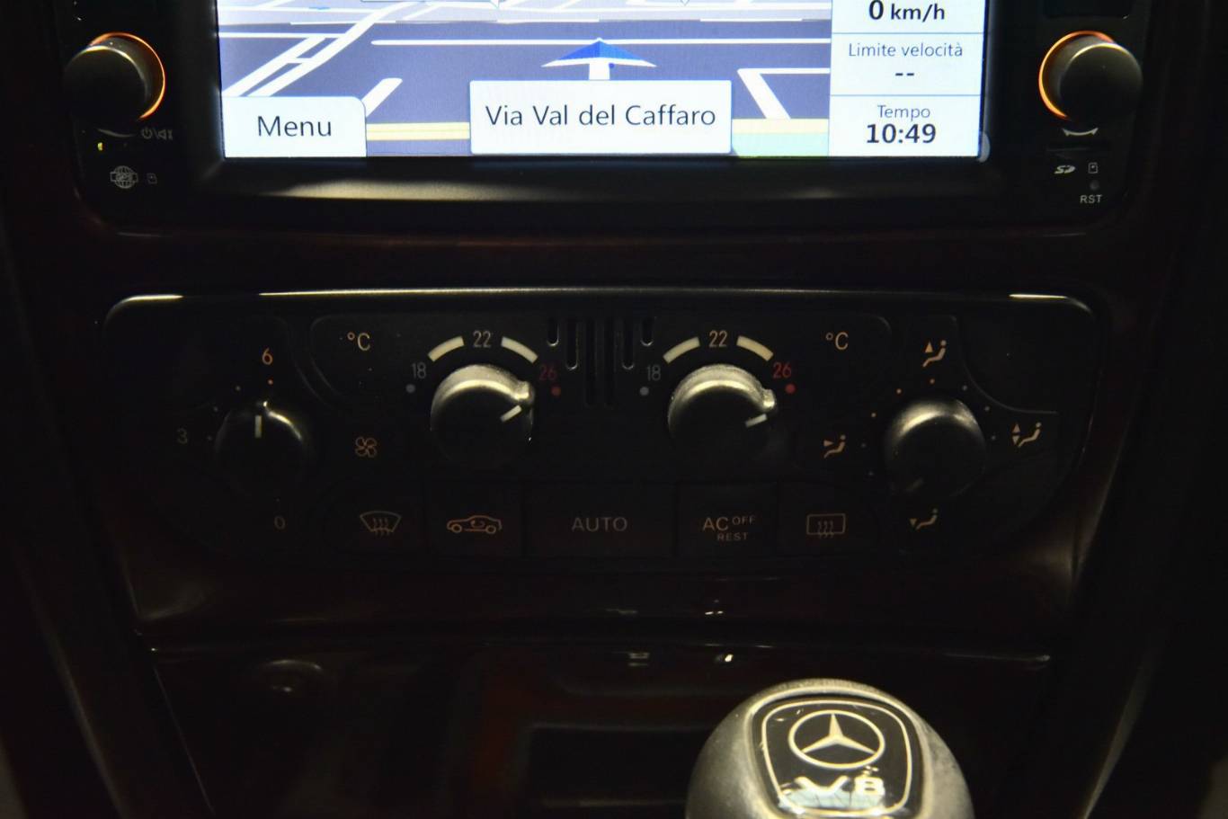 MERCEDES-BENZ G 400 9