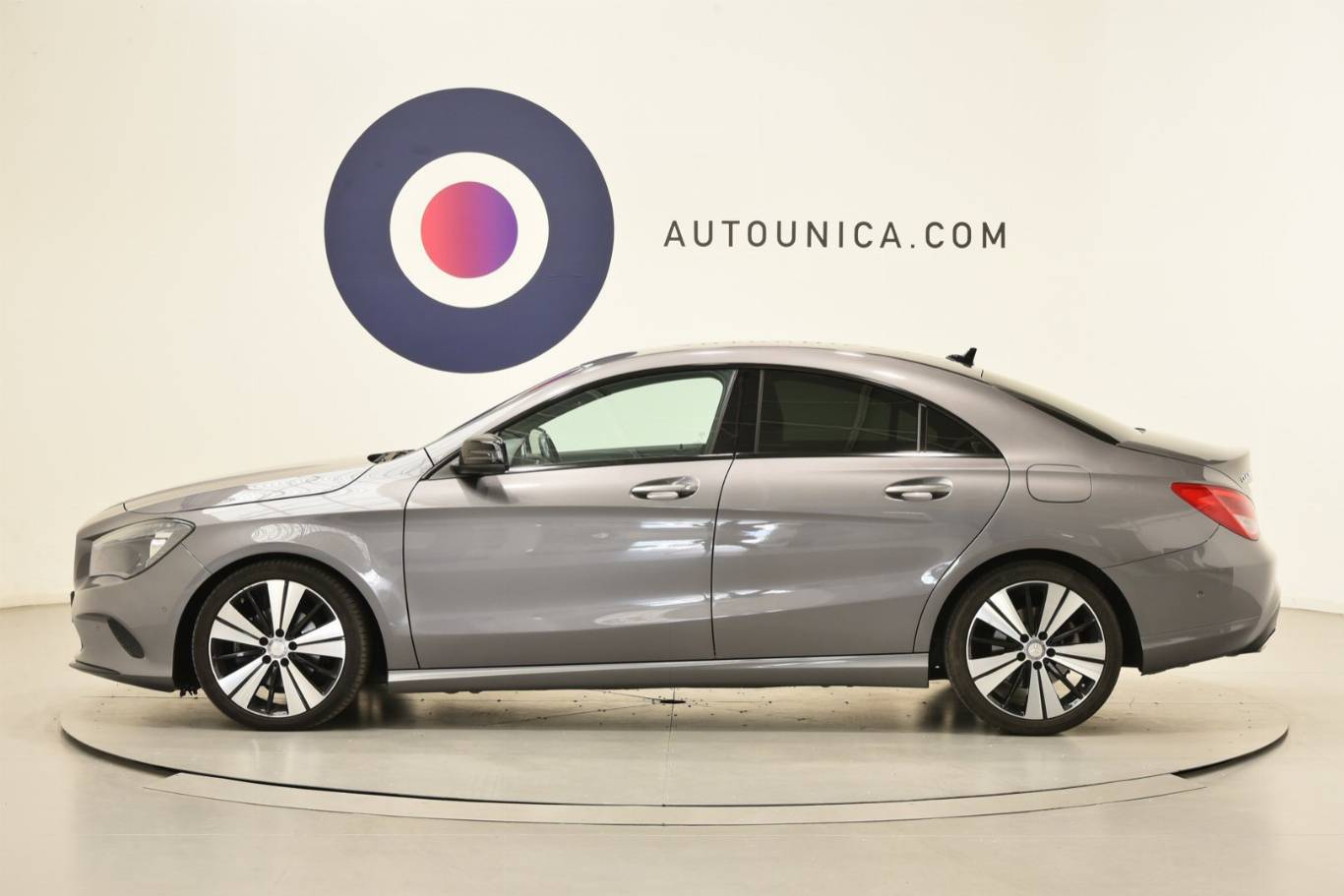 MERCEDES-BENZ CLA 200 25