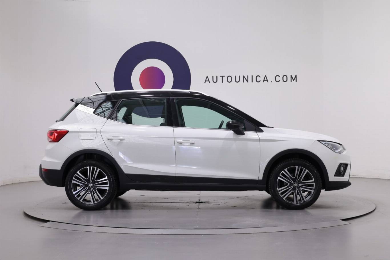 SEAT Arona 4
