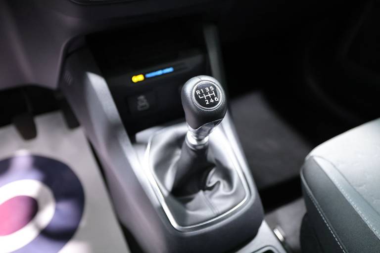 FORD Tourneo Courier 32