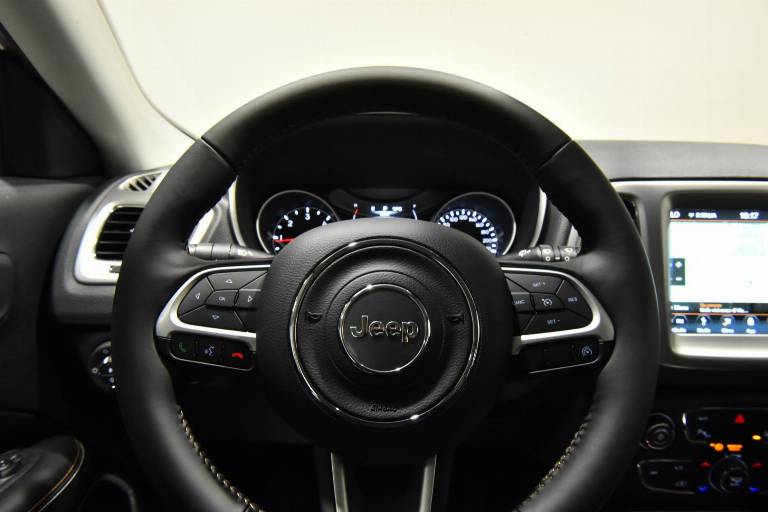 JEEP Compass 41
