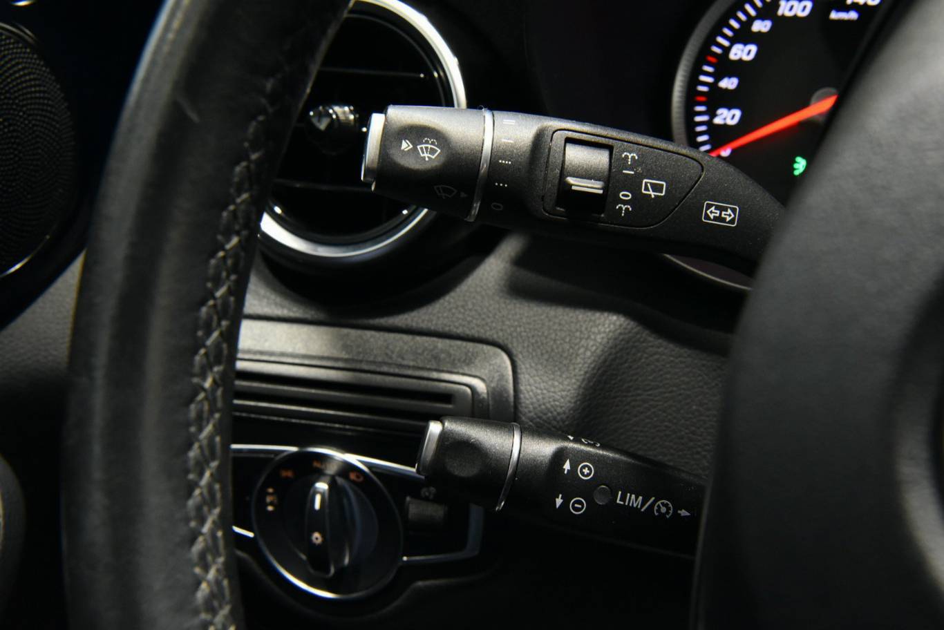 MERCEDES-BENZ C 220 25