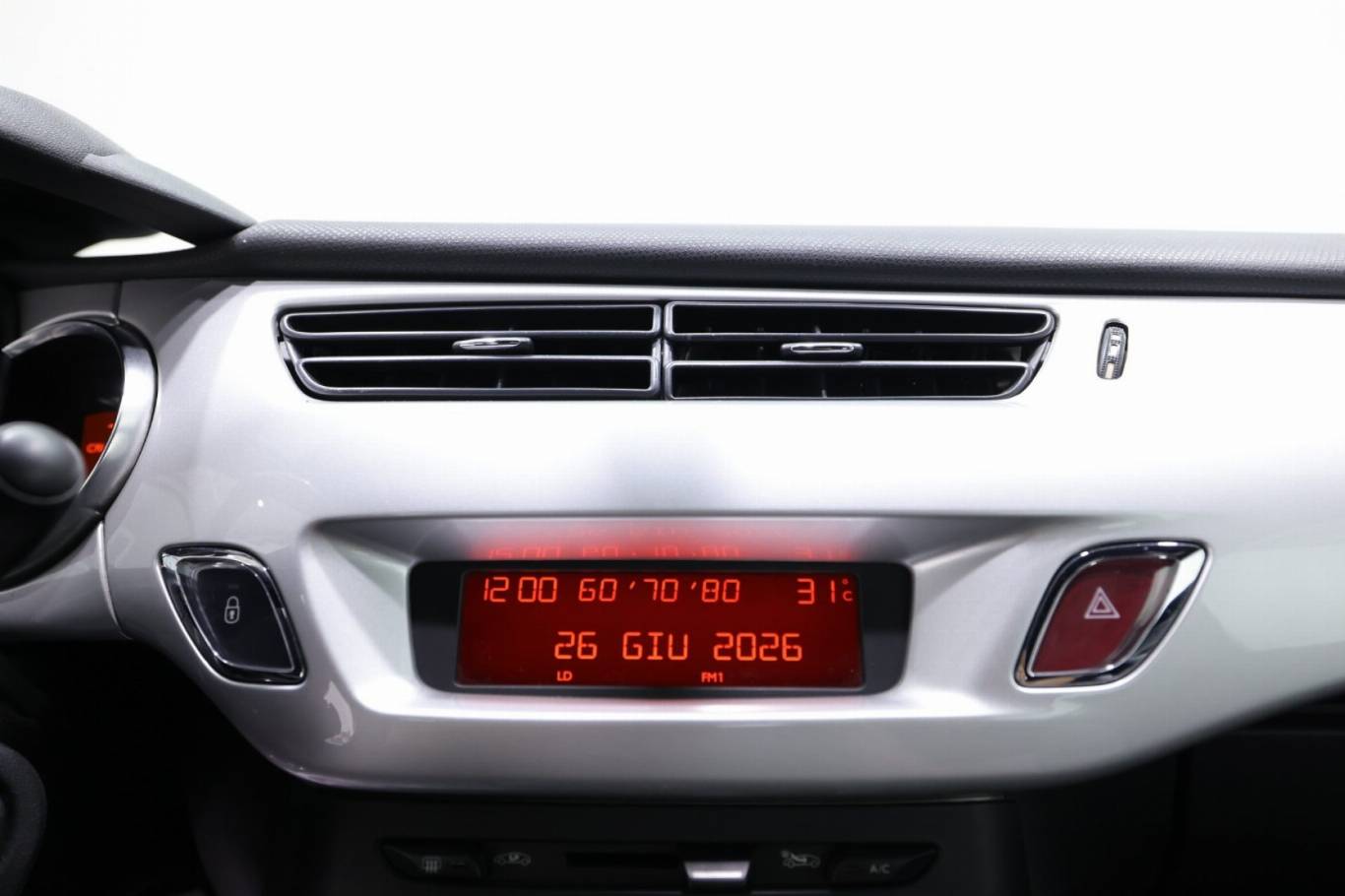 DS AUTOMOBILES DS 3 9