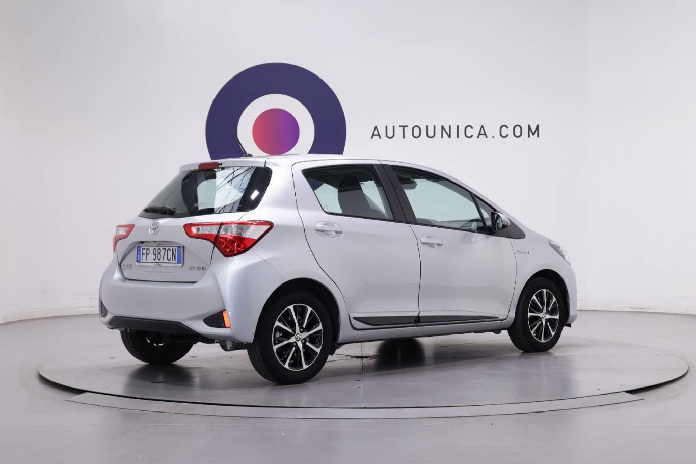 TOYOTA Yaris 14