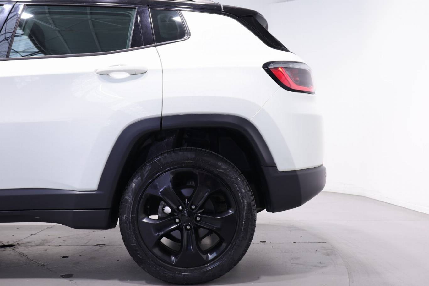 JEEP Compass 41