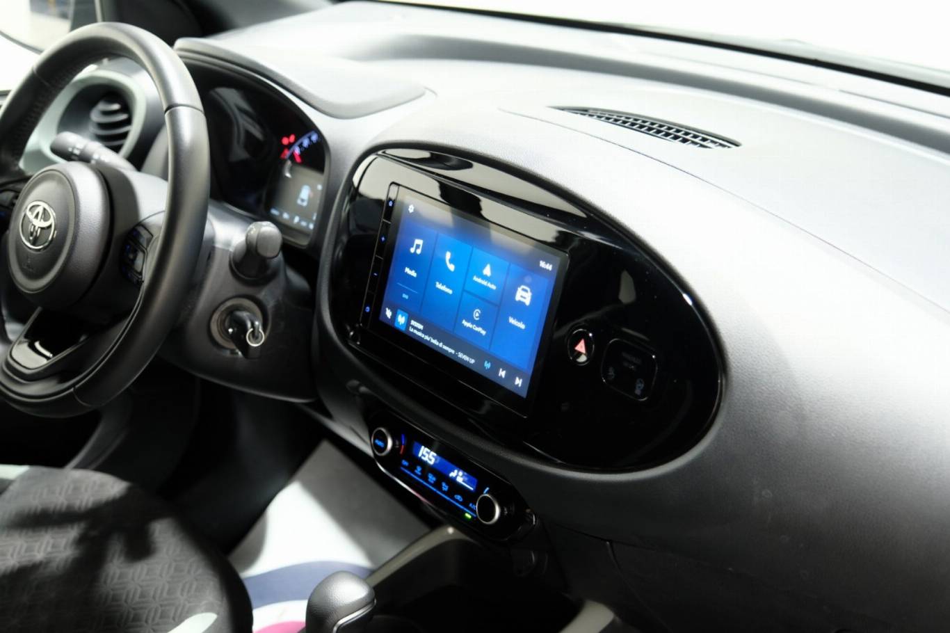 TOYOTA Aygo X 48