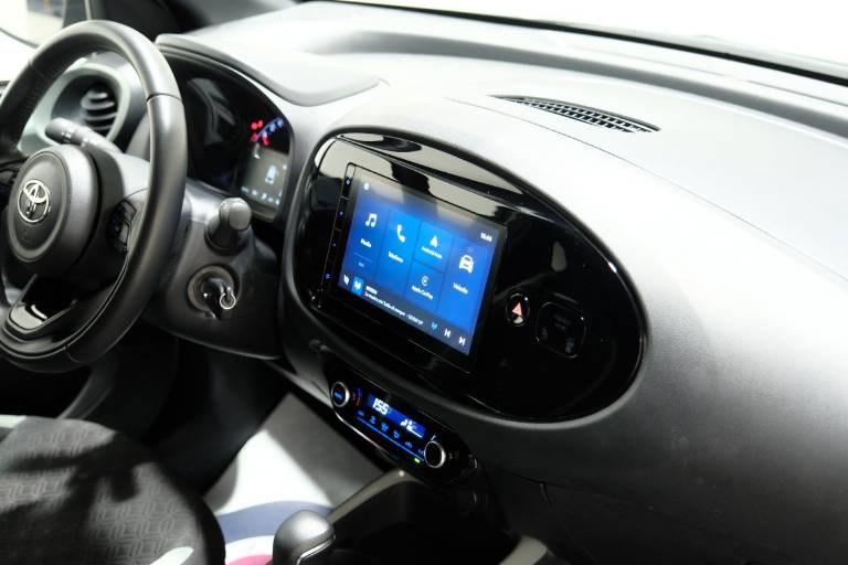 TOYOTA Aygo X 48